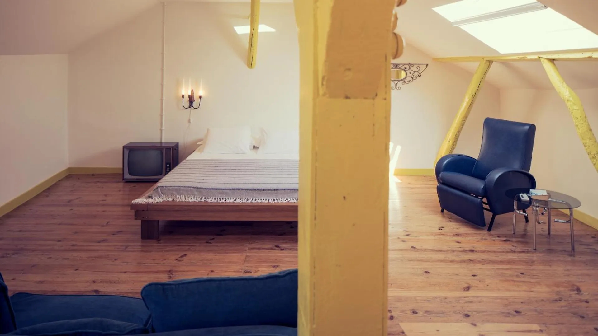 Гостевой дом Lisbon Calling Rooms & Studio