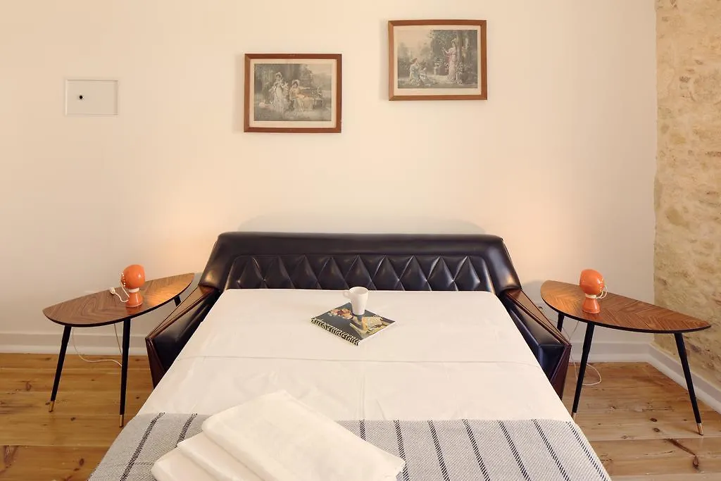 Lisbon Calling Rooms & Studio Portugalia