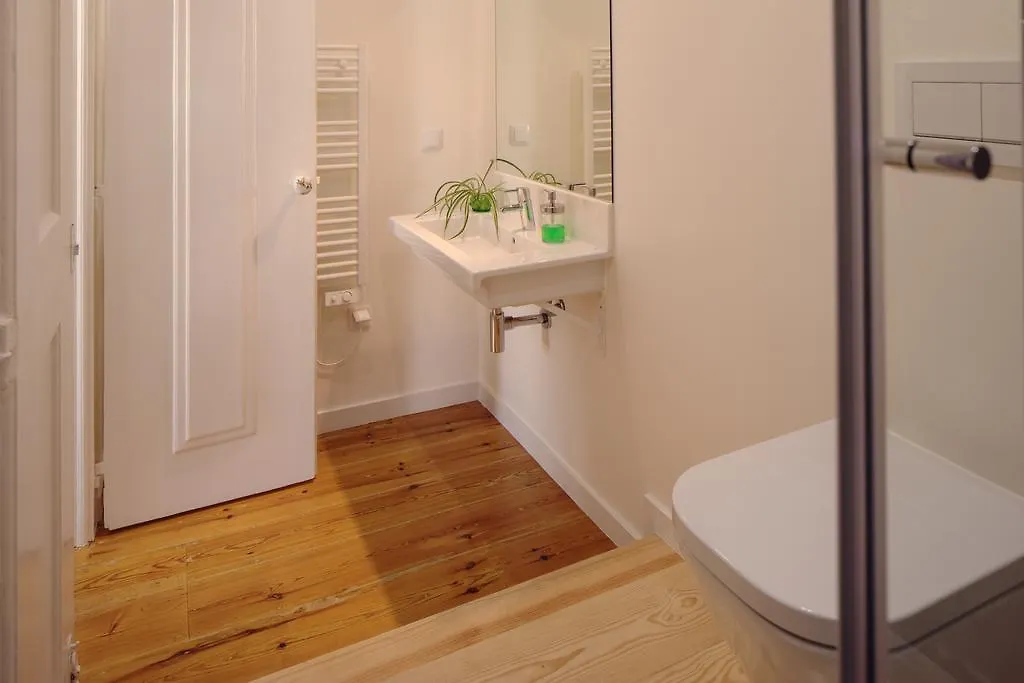 Lisbon Calling Rooms & Studio Гостевой дом